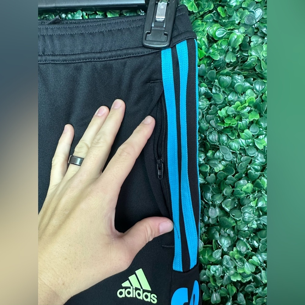 Adidas tricot black/multi colored boys track pants sz Medium - Picture 3 of 9
